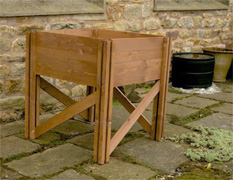 Planters & Grow Tables
